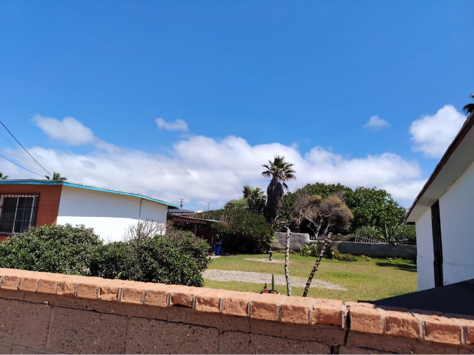 ¡Vive a pasos del mar en Rosarito!